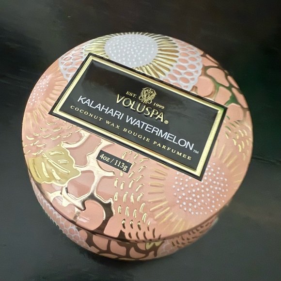 NWOT Voluspa Kalahari Watermelon Candle in Pink and Gold - Picture 1 of 2